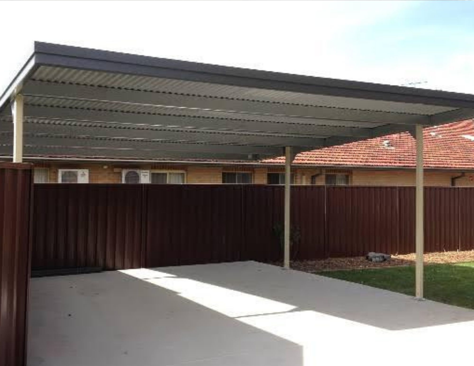 Carport 18